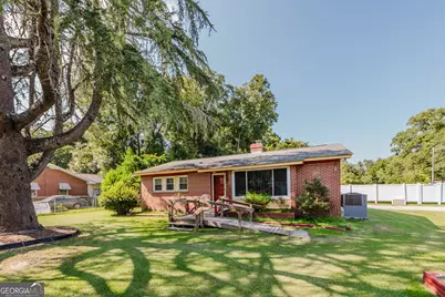 224 Shirley Drive, Warner Robins, GA 31088 - Photo 2
