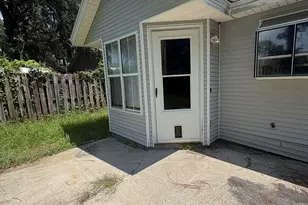 303 Holly Ct, Kingsland, GA 31548 - Photo 16