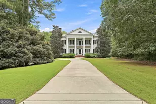 1305 Layor Ct, Peachtree City, GA 30269 - Photo 2