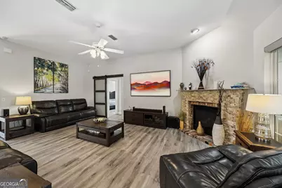 912 Riverview Drive E, Saint Marys, GA 31558 - Photo 8