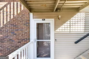 201 Barrington Hills Dr, Atlanta, GA 30350 - Photo 38