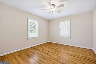 1024 Oakdale Drive SE, Smyrna, GA 30080 - Photo 14