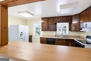 1024 Oakdale Dr SE, Smyrna, GA 30080 - Photo 10