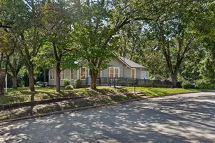 1017 Mooty Bridge Rd, Lagrange, GA 30240 - Photo 1