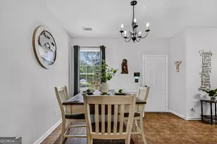 230 River Meadow Dr, Lagrange, GA 30241 - Photo 8