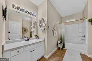 230 River Meadow Dr, Lagrange, GA 30241 - Photo 16