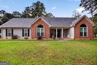 120 Kalispell Drive, Fayetteville, GA 30215 - Photo 1