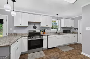 329 Dale Dr, Griffin, GA 30223 - Photo 4