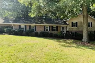 145 W Triple Tree Dr, Carrollton, GA 30117 - Photo 1