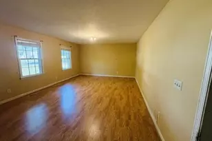 145 W Triple Tree Dr, Carrollton, GA 30117 - Photo 4