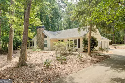100 Woodmoor Drive, Newnan, GA 30263 - Photo 2