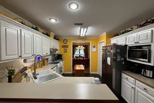 4609 Foxborough Ave, Valdosta, GA 31602 - Photo 12