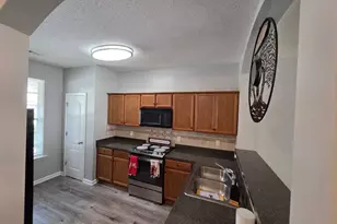 1722 Bayrose Cir, East Point, GA 30344 - Photo 10