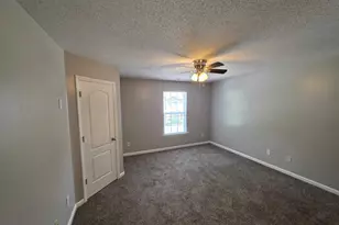 1722 Bayrose Cir, East Point, GA 30344 - Photo 14