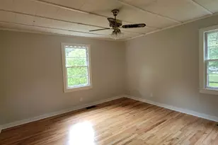 215 Poplar Cir, Lagrange, GA 30241 - Photo 4