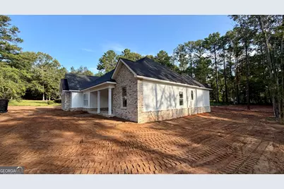 3042 Plantation Drive, Dublin, GA 31021 - Photo 2