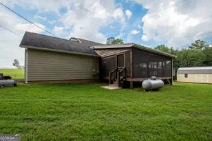 971 Bo Bo Banks Rd, Grantville, GA 30220 - Photo 10