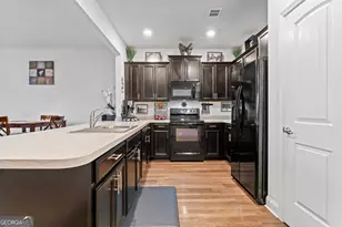 5369 Creekview Way, Morrow, GA 30260 - Photo 6