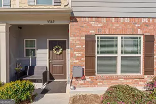 5369 Creekview Way, Morrow, GA 30260 - Photo 2