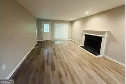 1925 Geyser Trace, Lawrenceville, GA 30044 - Photo 2