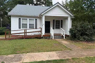 204 Royal Ave, Hogansville, GA 30230 - Photo 1