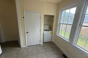 204 Royal Ave, Hogansville, GA 30230 - Photo 6