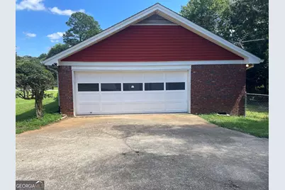 992 Brandywine Drive, Winder, GA 30680 - Photo 2