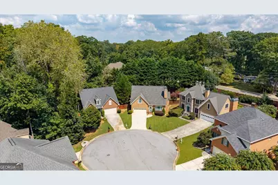 3928 Thawley Court, Tucker, GA 30084 - Photo 4