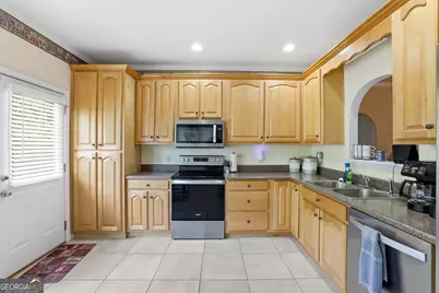 1903 N Summit Drive #77, Dalton, GA 30721 - Photo 6