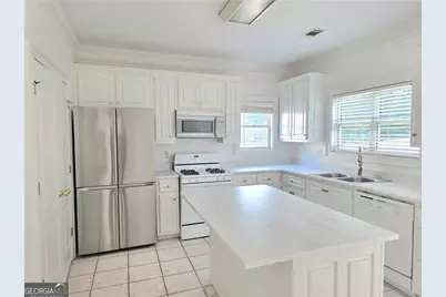 3885 Wellbrook Drive, Loganville, GA 30052 - Photo 4