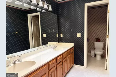1224 Hunters Drive, Stone Mountain, GA 30083 - Photo 10