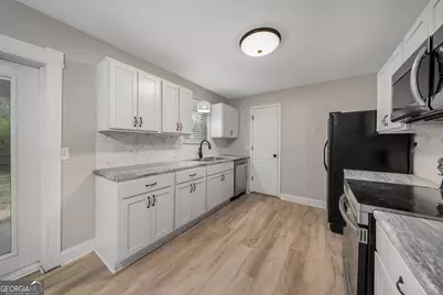 114 Karen Drive, Warner Robins, GA 31088 - Photo 8