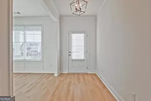 5548 Keswick Dr, Flowery Branch, GA 30542 - Photo 2