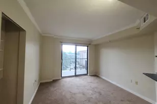 795 Hammond Dr, Sandy Springs, GA 30328 - Photo 10