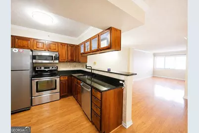 795 Hammond Drive #701, Sandy Springs, GA 30328 - Photo 2