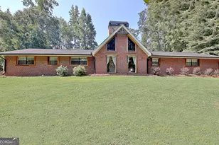 515 Golfview Dr, Peachtree City, GA 30269 - Photo 1