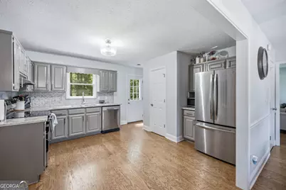 1640 Riverview Court, Auburn, GA 30011 - Photo 10
