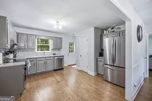 1640 Riverview Ct, Auburn, GA 30011 - Photo 10
