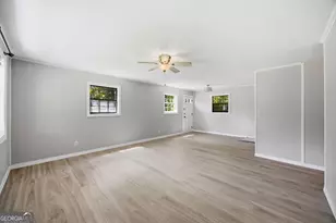 320 Smith Cir, Tunnel Hill, GA 30755 - Photo 4