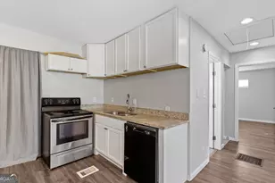 1296 Northwest Dr NW, Atlanta, GA 30318 - Photo 10