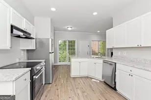 66 Holly Rd NW, Atlanta, GA 30314 - Photo 4