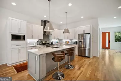 129 Holiday Avenue UNIT #B, Atlanta, GA 30307 - Photo 6