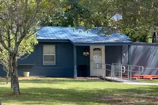 704 Bay St, Waycross, GA 31501 - Photo 2