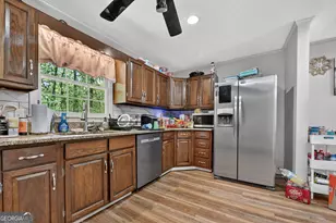 388 Jones St, Blue Ridge, GA 30513 - Photo 22