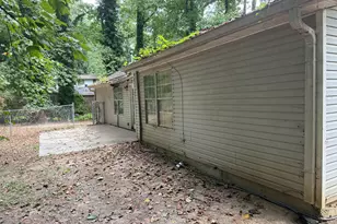 2033 Pine Cone Dr, Atlanta, GA 30331 - Photo 2