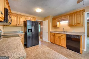 727 Bell Creek Rd, Hiawassee, GA 30546 - Photo 14