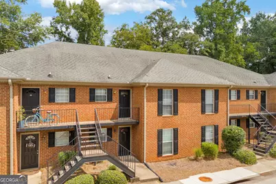1055 Baxter Street #APT 203, Athens, GA 30606 - Photo 4