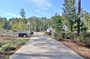 1206 Dead Oak Rd, Senoia, GA 30276 - Photo 4