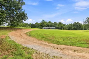 354 Ricks Rd, Lavonia, GA 30553 - Photo 12
