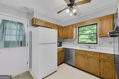 270 University Circle, Athens, GA 30605 - Photo 22